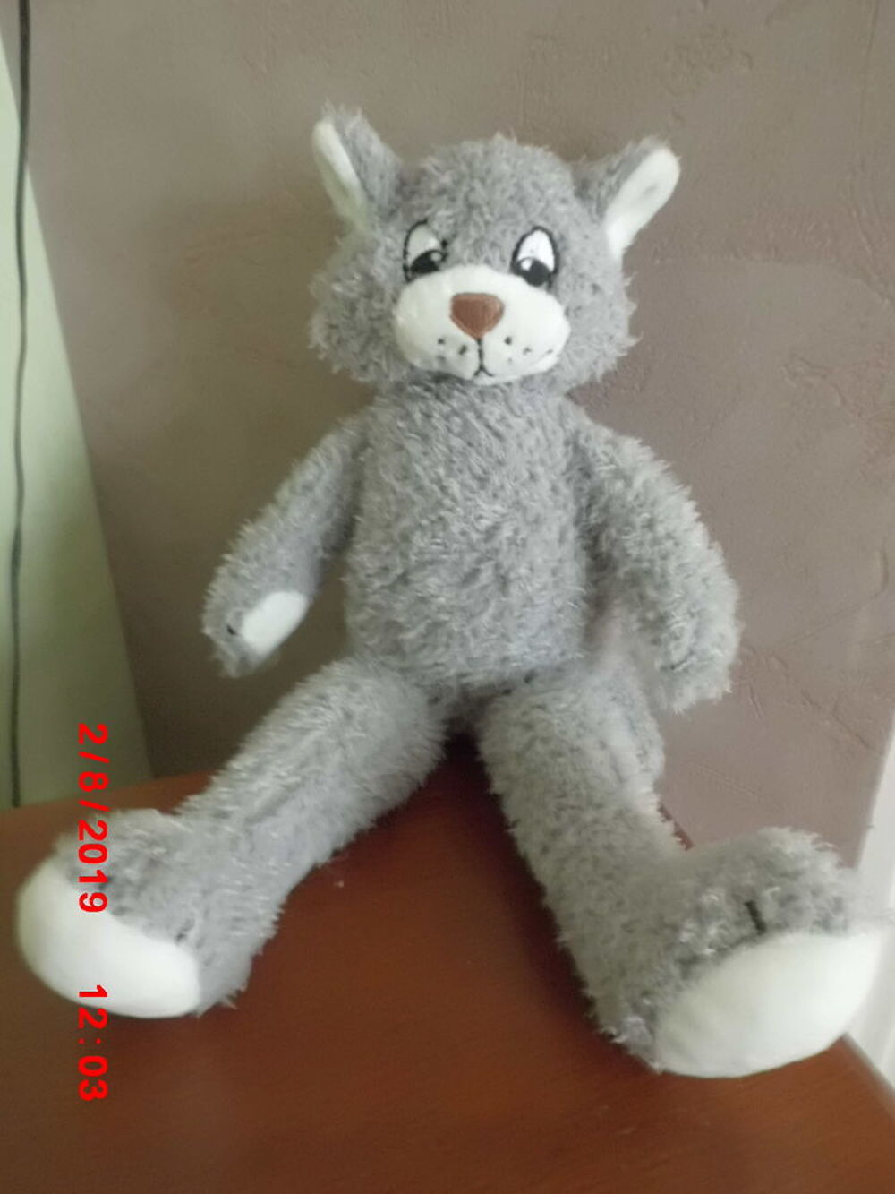 CHAT GRIS ET BLANC TCM Jeux / jouets