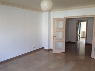  Appartement à louer 6 pièces 210 m² Saint-Étienne