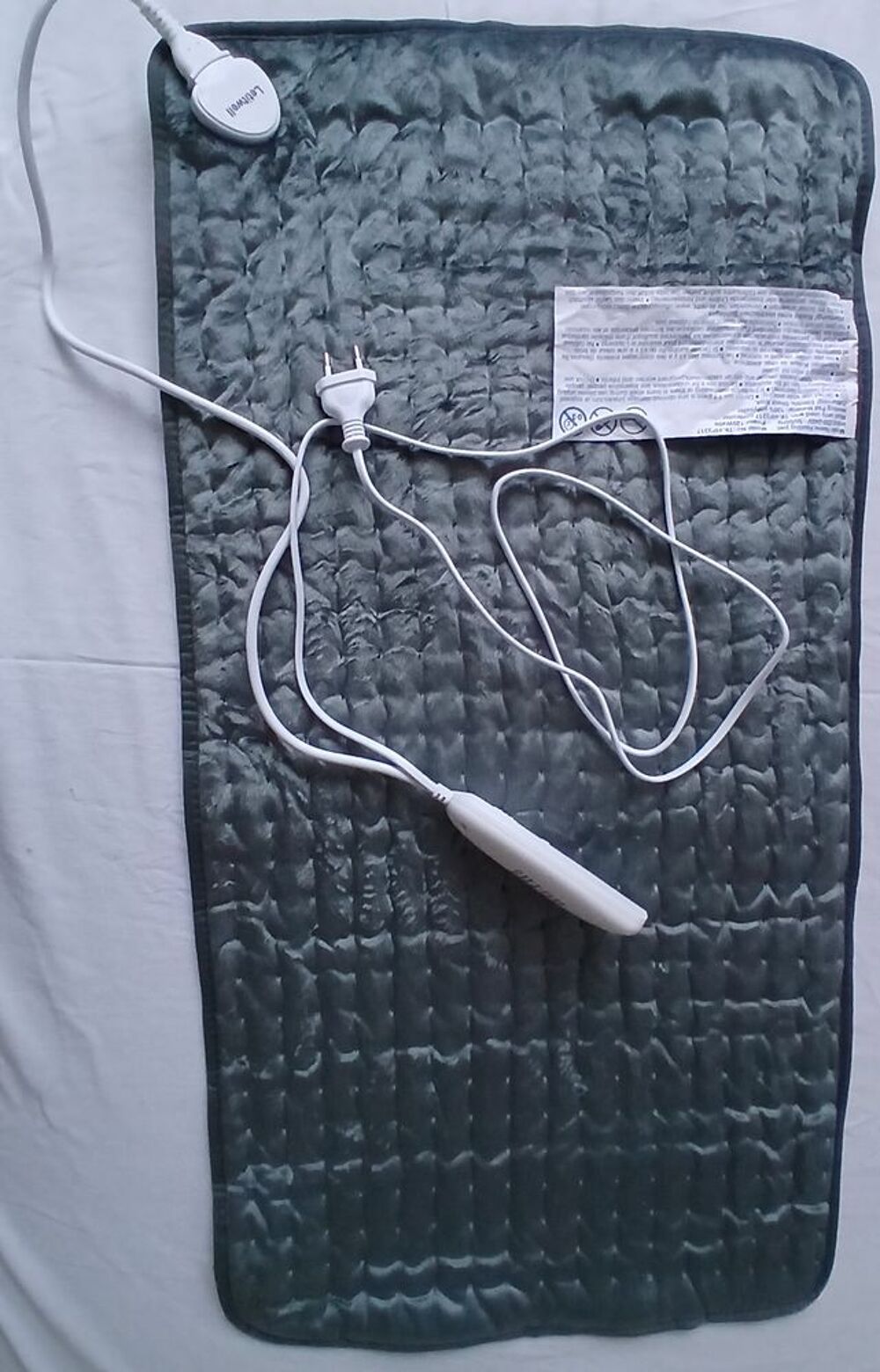 Tr&egrave;s beau coussin chauffant &eacute;lectrique XXL 
Vêtements