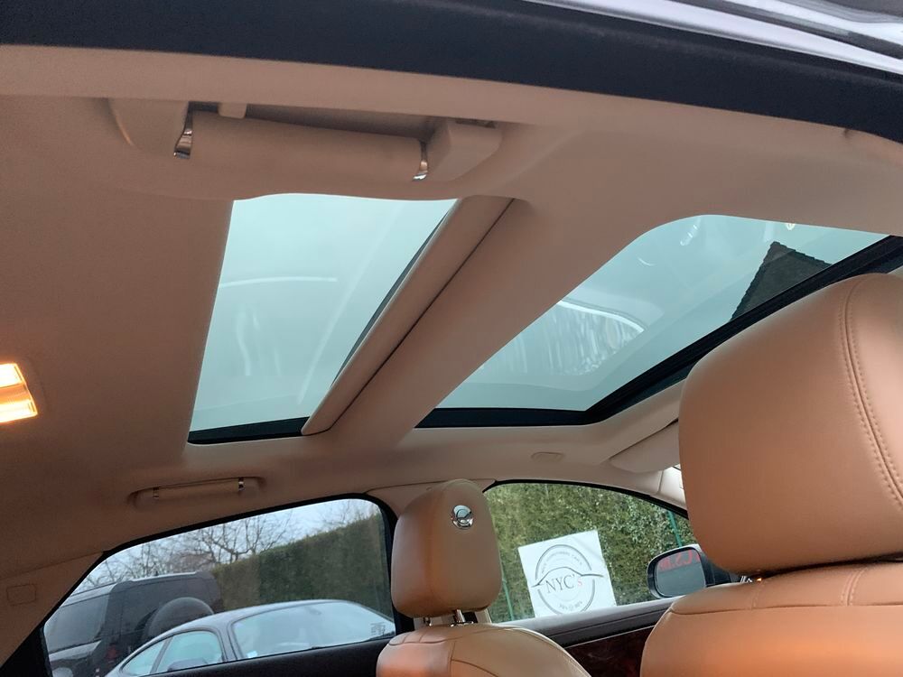 XJ V6 3.0 - 275 Diesel Luxe Premium Empattement Court A 2015 occasion 59310 Auchy-lez-Orchies