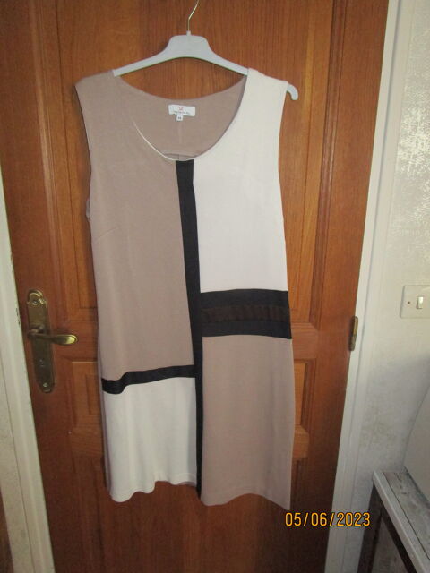 robe hiver JACQUELINE RIU 15 Chanteloup-en-Brie (77)