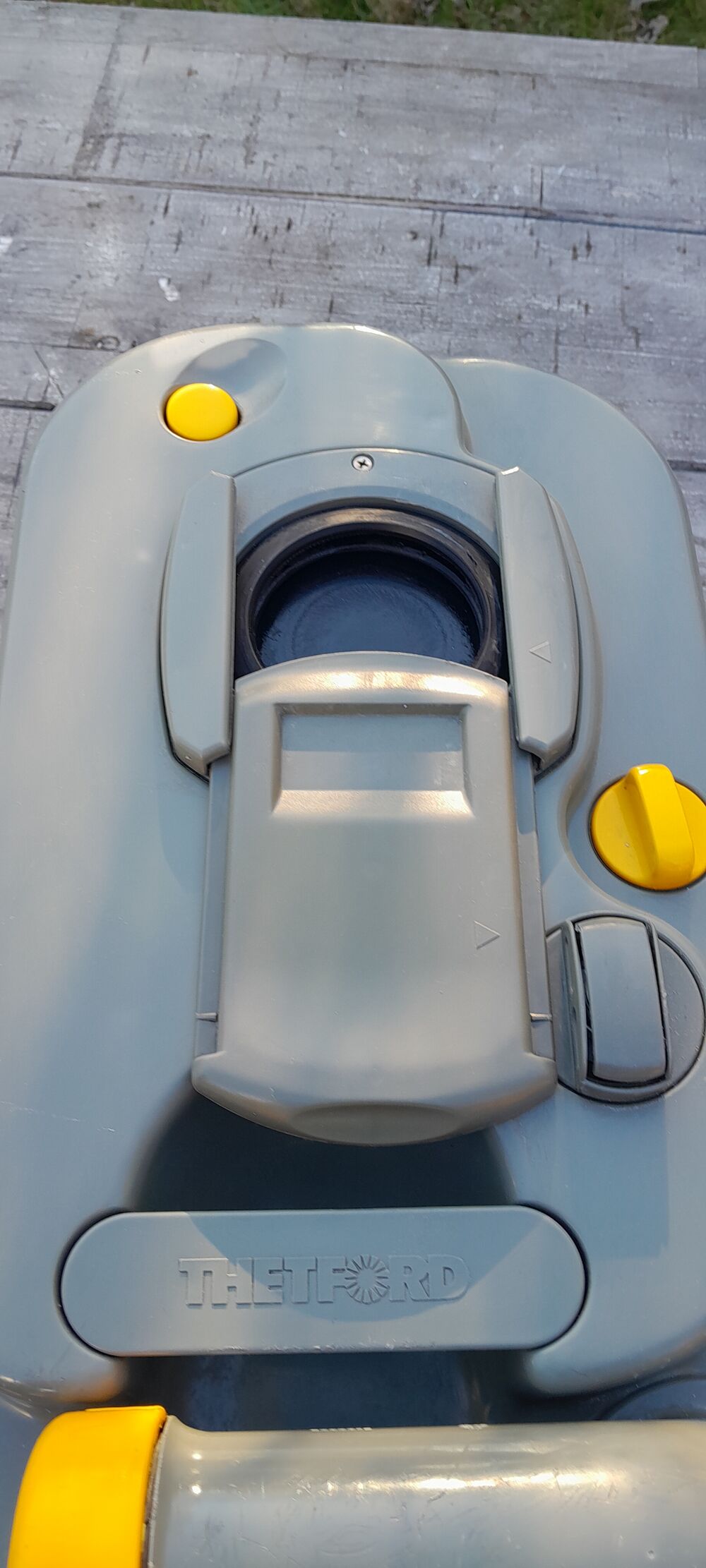 Cassette WC Thedford pour Camping car Bricolage