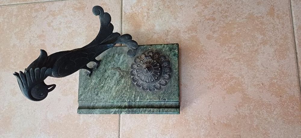 encrier italien art deco en fer forg&eacute; et marbre 
Décoration