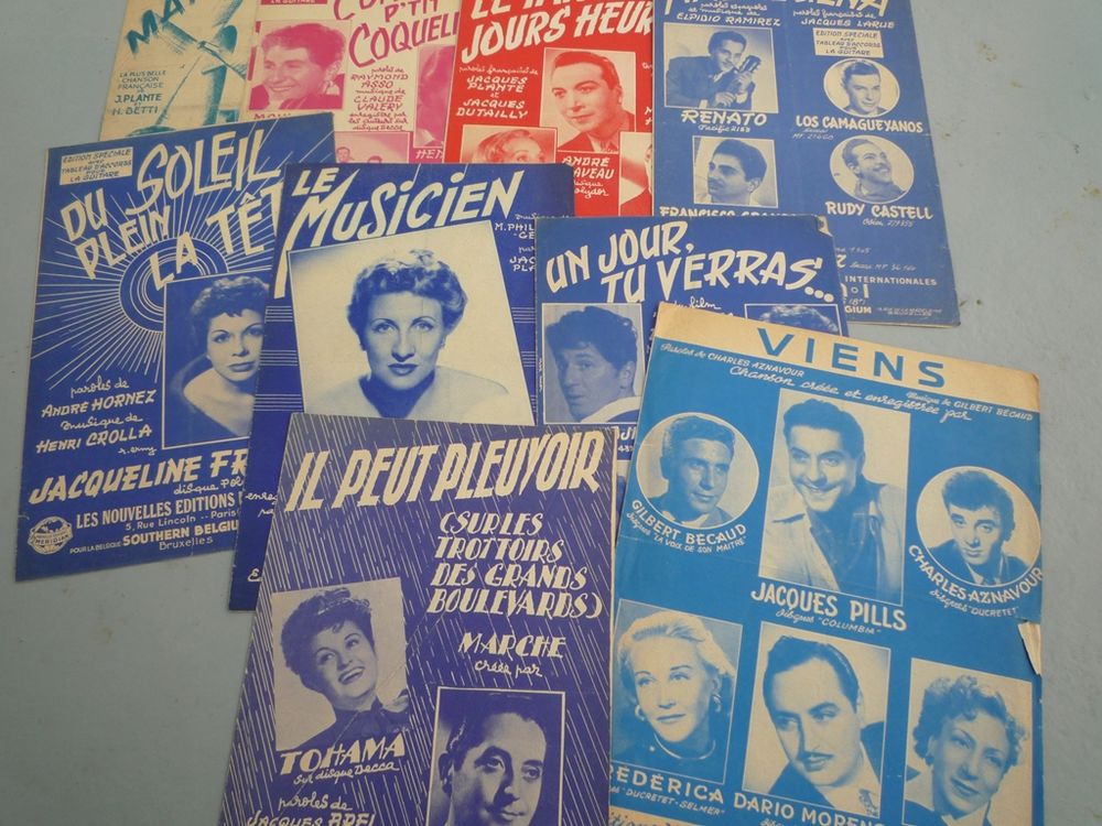 Lot de 18 partitions + 7 ouvrages musicaux Livres et BD