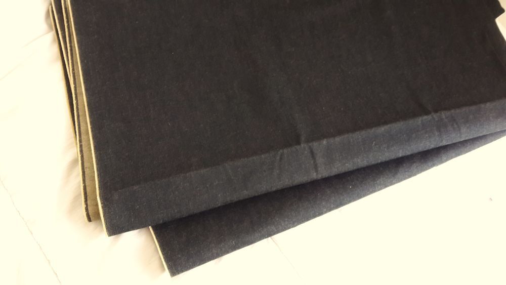 TISSU DE JEAN Vêtements