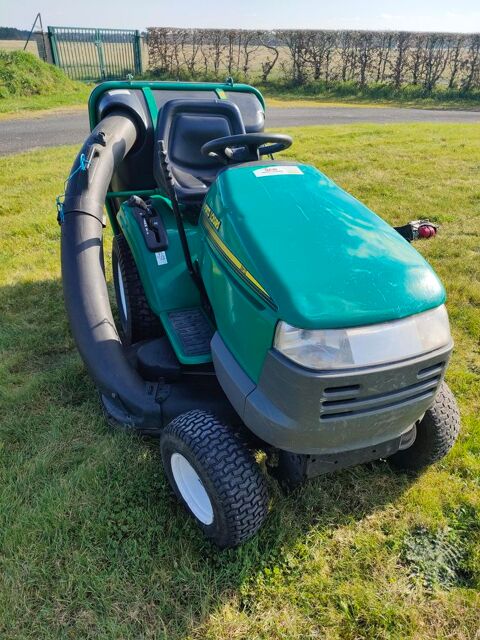 Tracteur tondeuse de 20 CV 2290 Marc� (49)