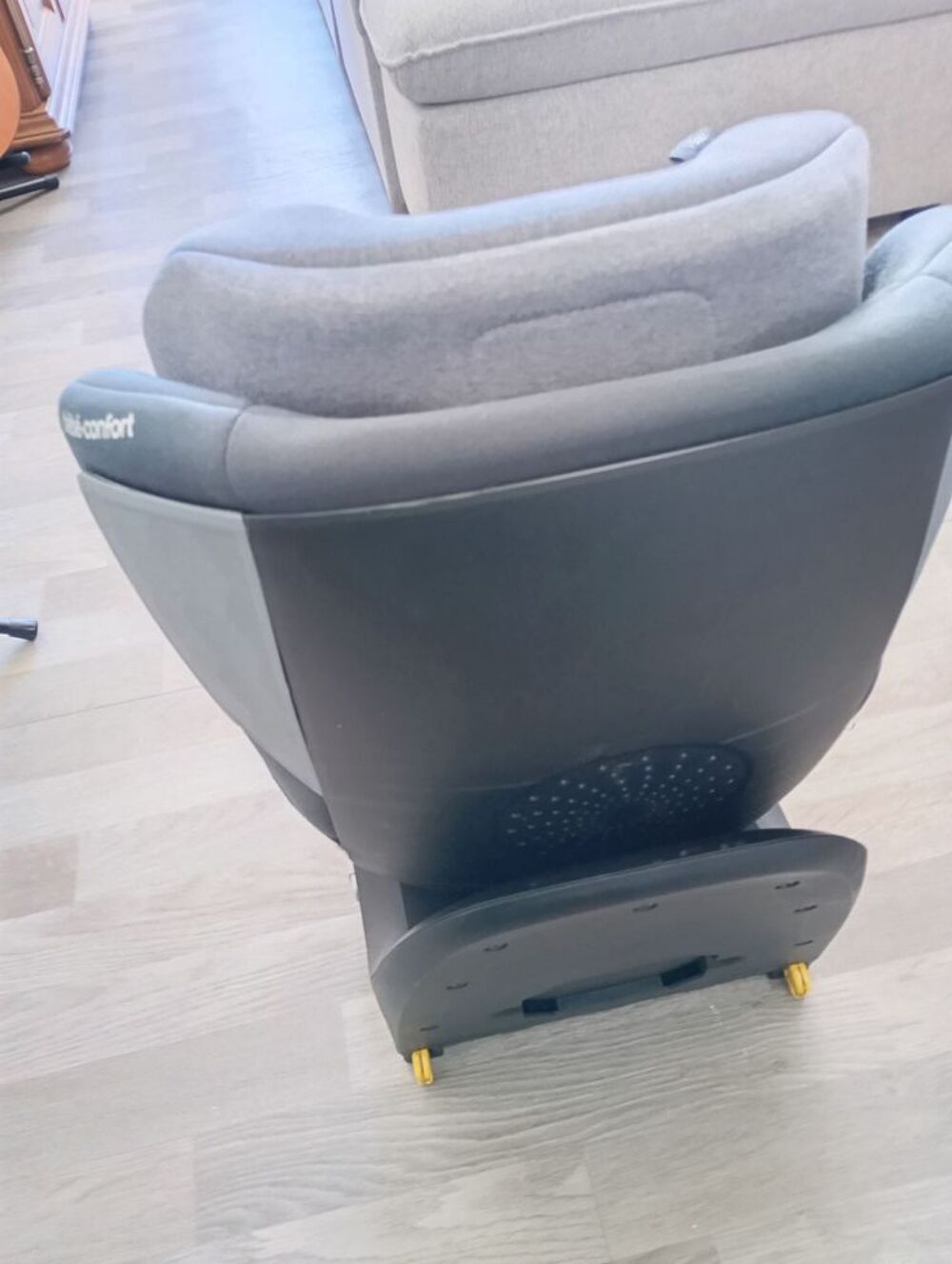 Si&egrave;ge auto B&eacute;b&eacute; Confort Mica - 40cm-105cm - 18kg Pu�riculture