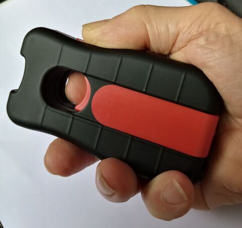 Shoker de d�fense UX 3200 kv
78 Vannes (56)