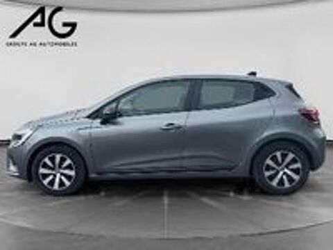 Clio V Clio E-Tech full hybrid 145 Evolution Evolution 2023 occasion 08000 Charleville-M&eacute;zi&egrave;res