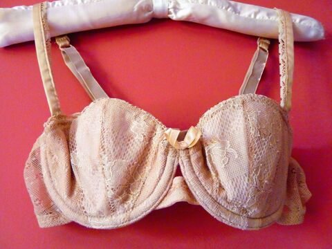 lingerie femme 85 B soutien gorge beige rose TBE 5 Brienne-le-Chteau (10)