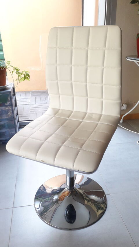 Chaise 35 Saint-Nazaire (44)