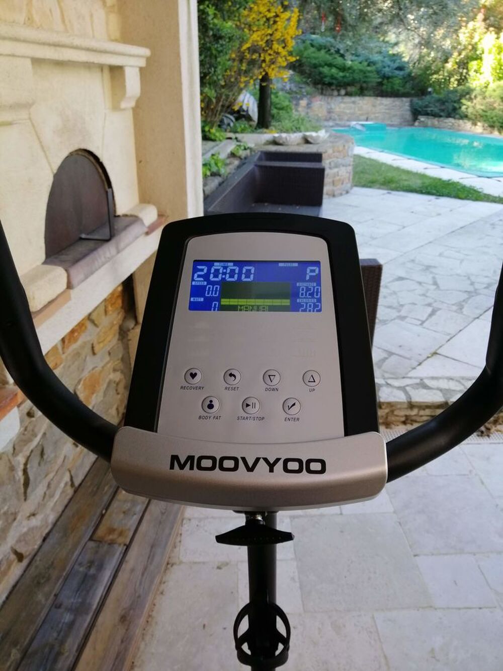 VELO D'APPARTEMENT OU DE SALLE DE SPORT Sports