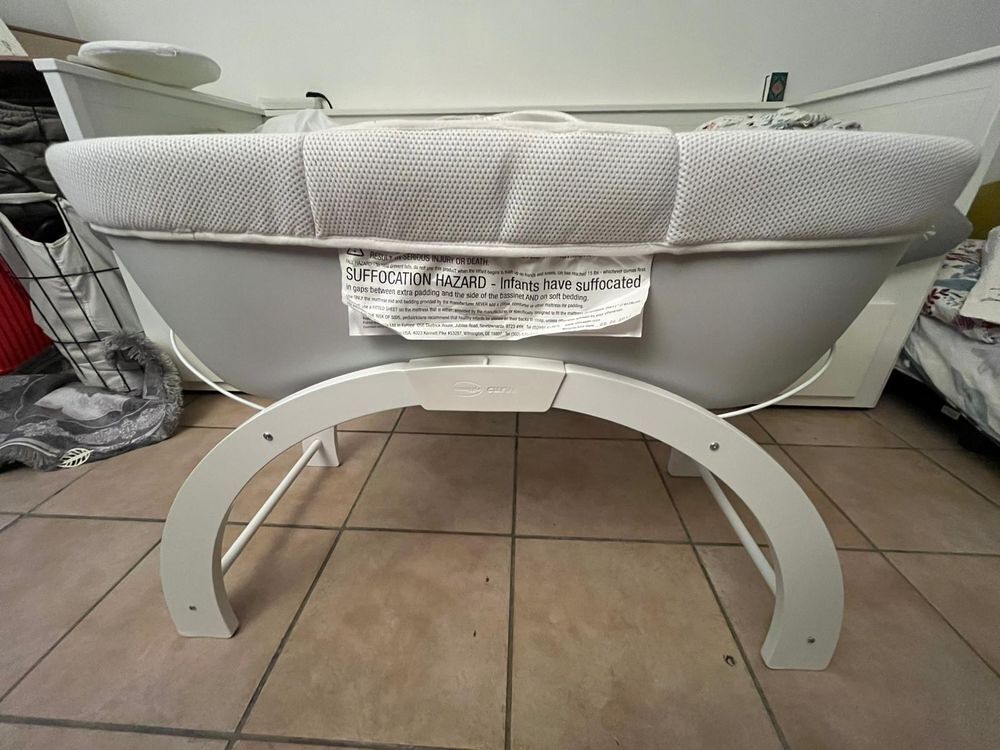 Couffin lit avec son support( 1er lit de B&eacute;b&eacute;) Mobilier enfants