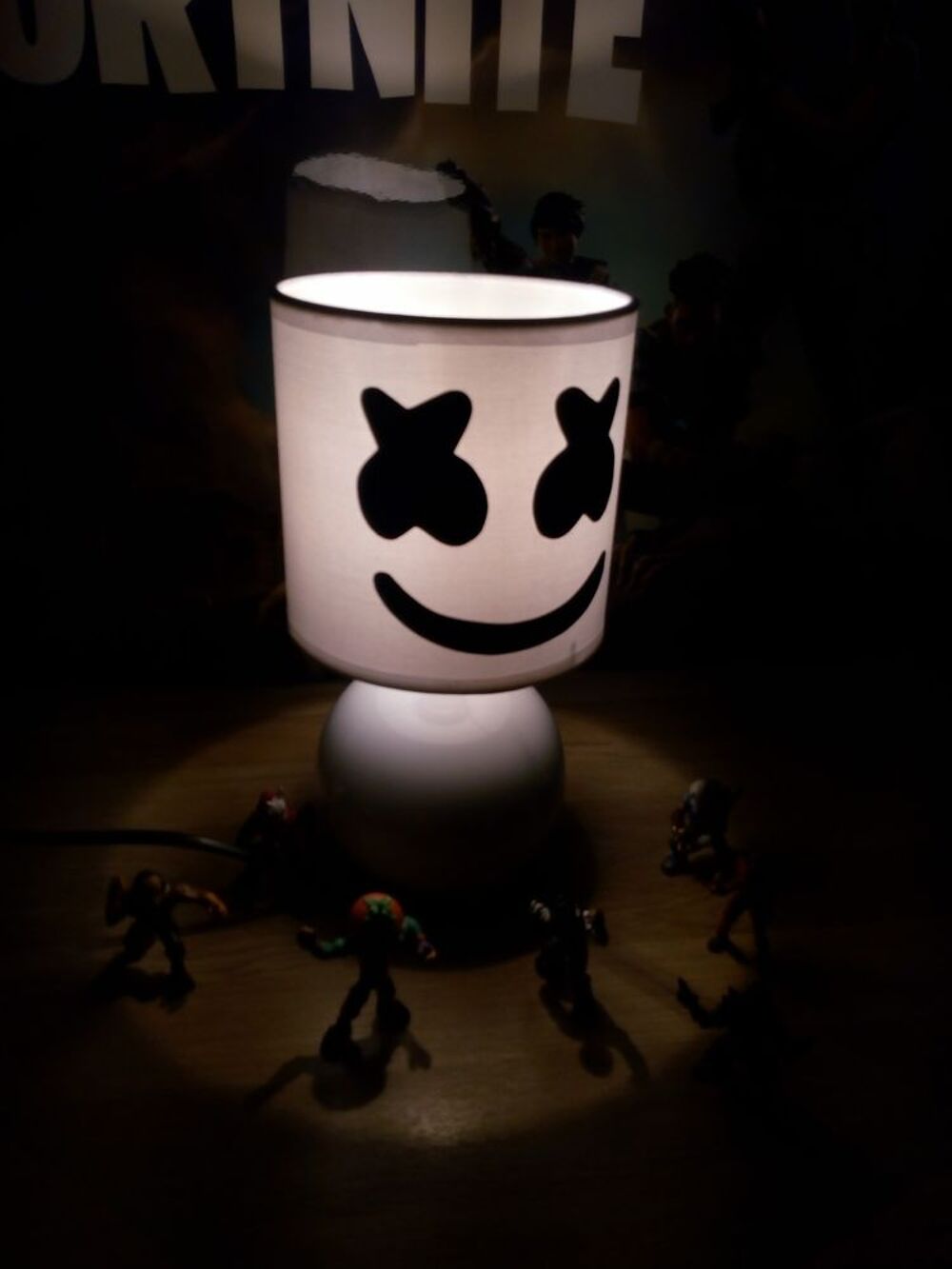 Fortnite Lampe de chevet &agrave; poser DJ Marshmello Jeux / jouets