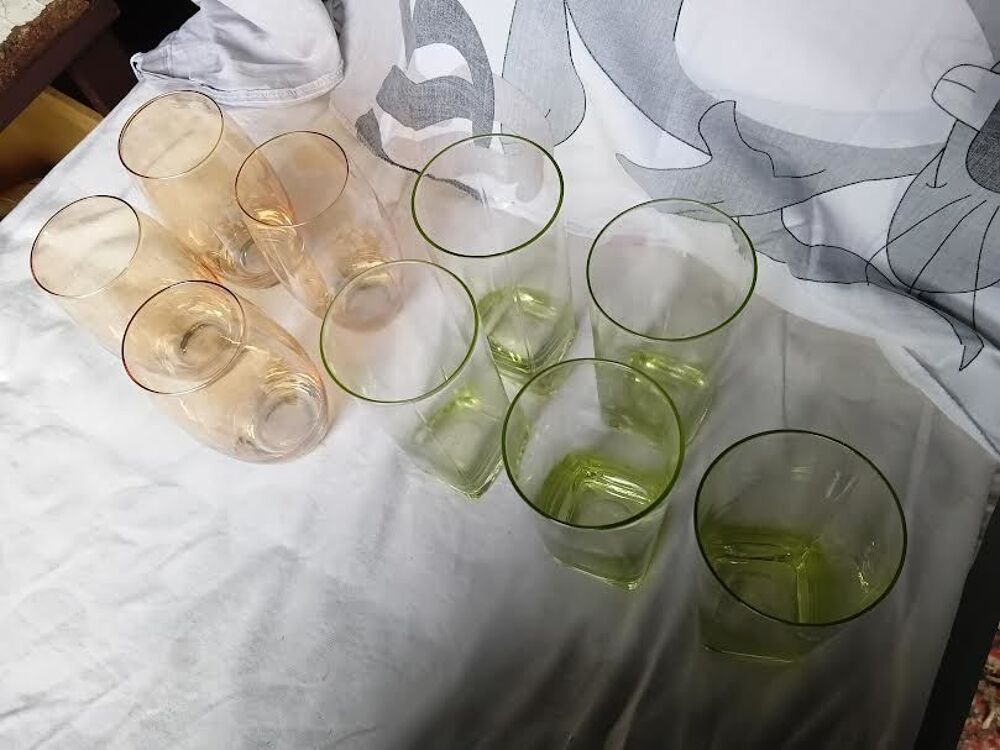 LOT DE 11 VERRES HAUTS Décoration