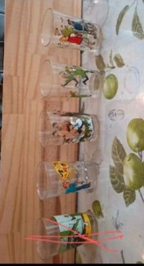 lot de 4 verres vintage 
made in france 
tintin 45 Aubvillers (80)