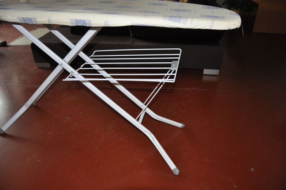 Table &agrave; repasser Meubles