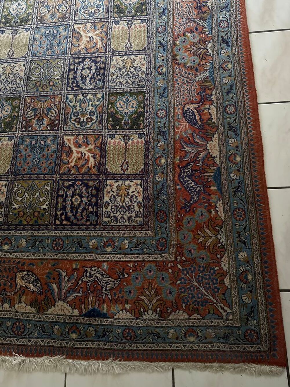 Tr&egrave;s beau tapis oriental Dcoration