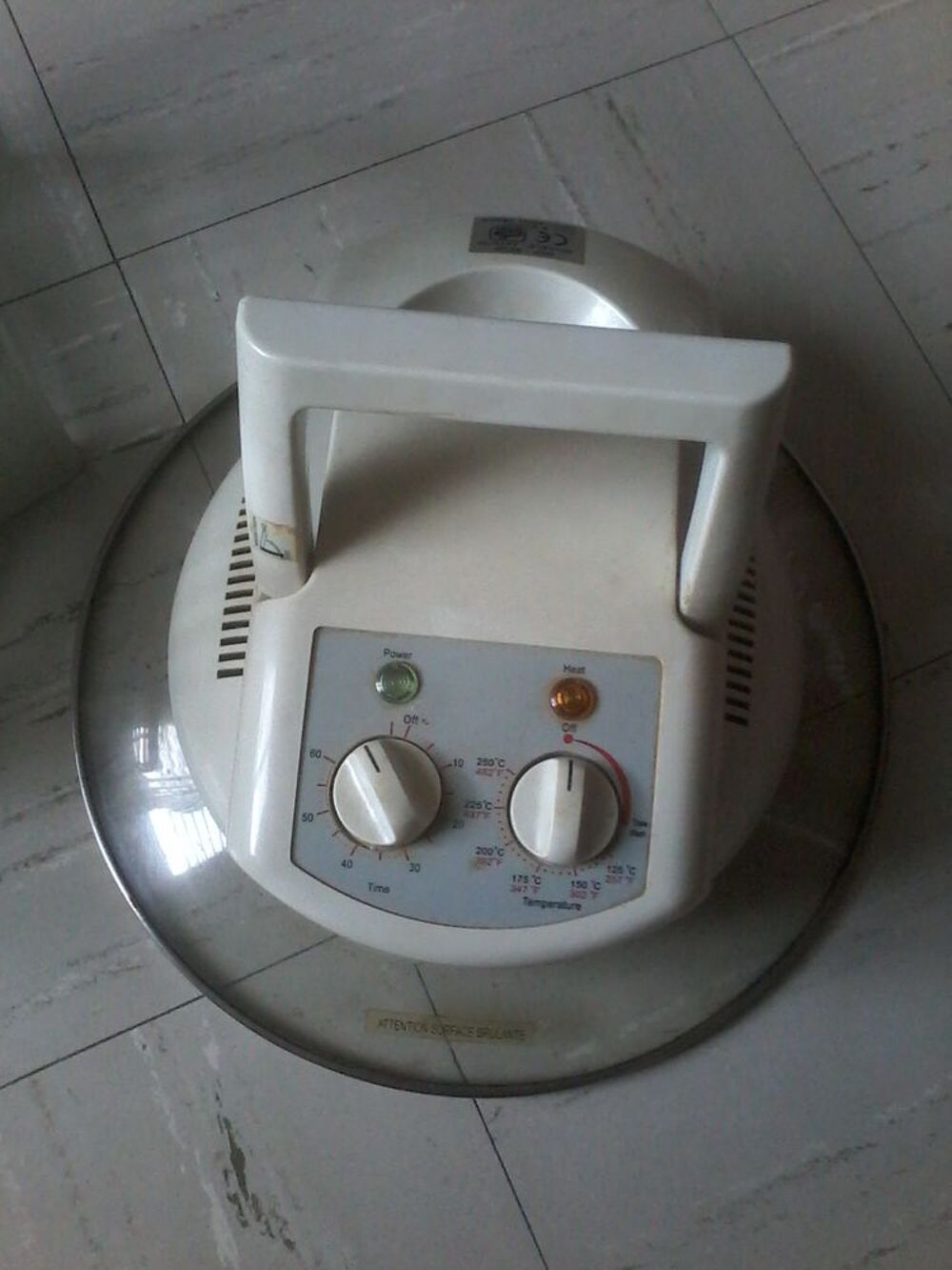 four halog&egrave;ne chaleur tournante Electromnager