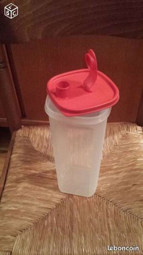 2 Boites rectangulairesavec bec verseur 2 litres tupperware 14 M�rignies (59)