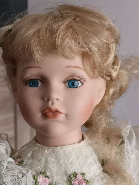 Valeur poupéé en porcelaine clearance