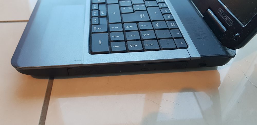 ACER Aspire 5732Z, Win7/64, tr&egrave;s bon &eacute;tat, 100% fonctionnel Matériel informatique