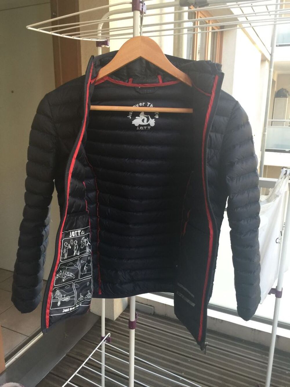 Doudoune JOTT 10/12a Vêtements