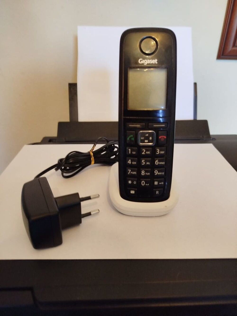 Combin&eacute; de t&eacute;l&eacute;phone. Téléphones et tablettes