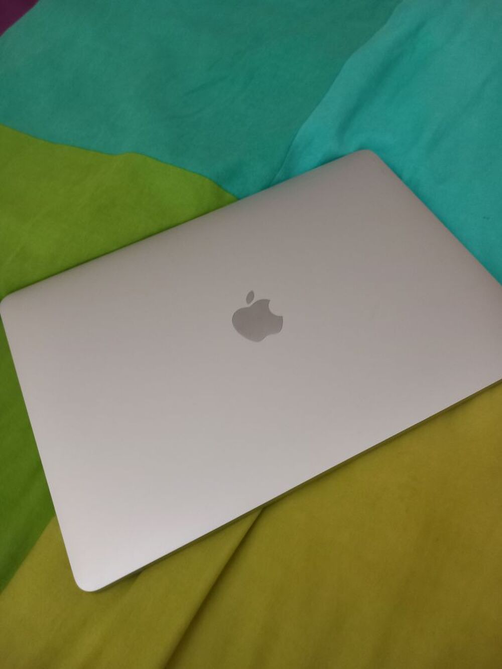 MACBOOK PRO Matériel informatique