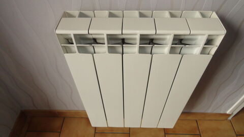   cinq  radiateurs 60 Moncoutant (79)