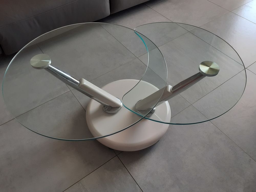 Table de salon contemporaine 
Meubles