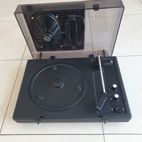 tourne disque ( electrophone 10 Saint-Philbert-de-Grand-Lieu (44)