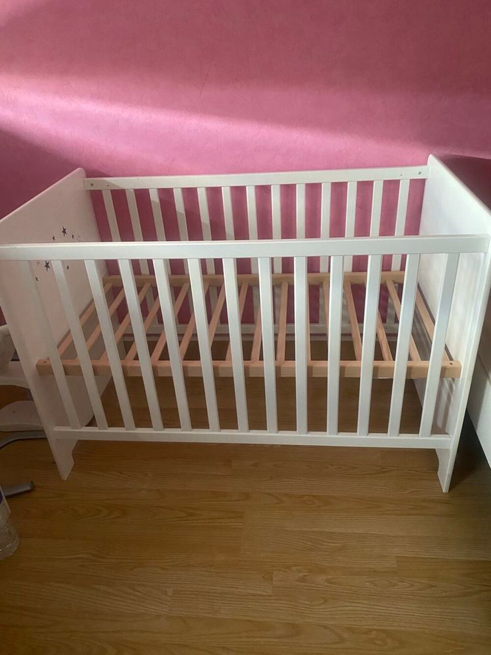 lit b&eacute;b&eacute;+ commode Mobilier enfants