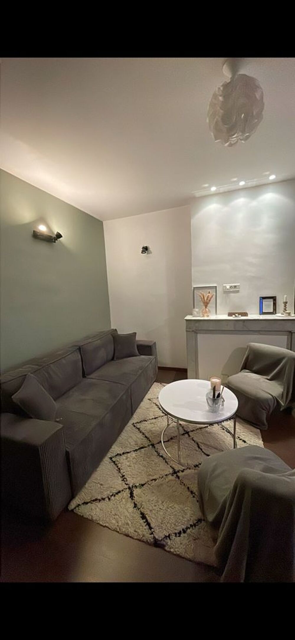 &agrave;� vendre lot canap&eacute; convertible table basse Meubles