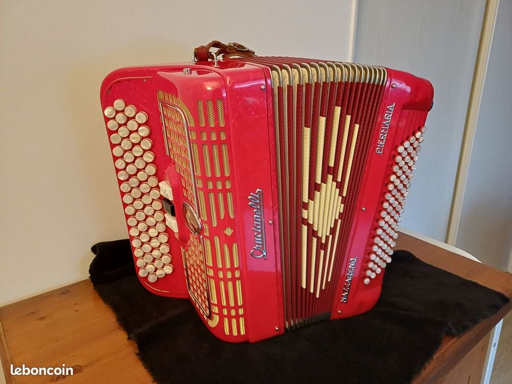 Accord&eacute;on Crucianelli Instruments de musique