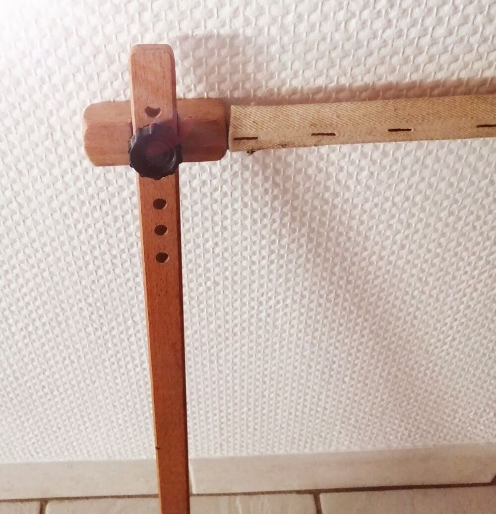 CADRE BOIS POUR BRODERIES CANEVAS Bricolage