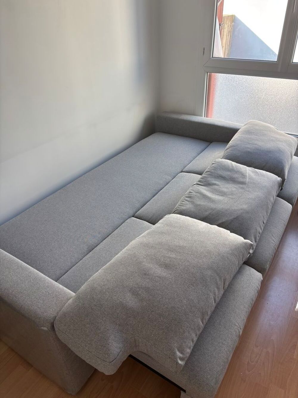 Canap&eacute; Barslov Ikea gris Meubles