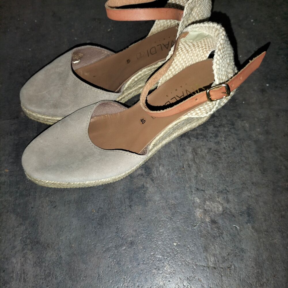 Sandales compens&eacute;es cuir Vivaldi pointure 40 quasi neuf Chaussures