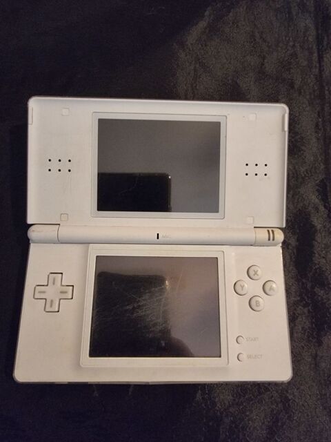 Console Nintendo DS Lite blanche et sans chargeur  29 Vulbens (74)