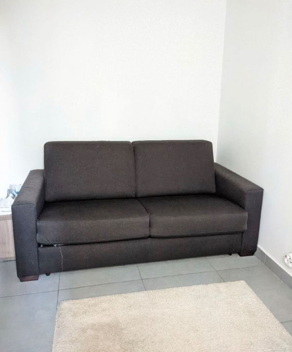 canap&eacute; convertible en livraison ? Meubles