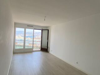  Appartement à louer 3 pièces 67 m²
