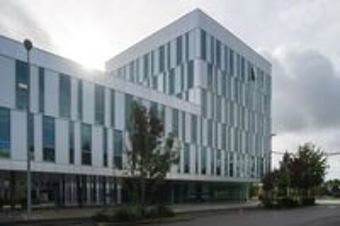   Espace de bureau ouvert tout compris pour vous-m�me et votre �quipe � Rennes HQ Solaris 