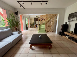  Maison � vendre 6 pi�ces 219 m�