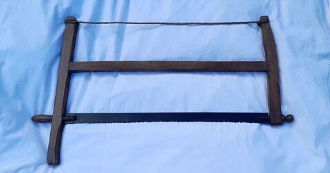4  Scies à cadre  :  objets de DECORATION. 5 Castanet-Tolosan (31)