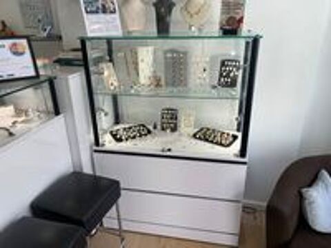   Vente vitrine pour Bijouterie 