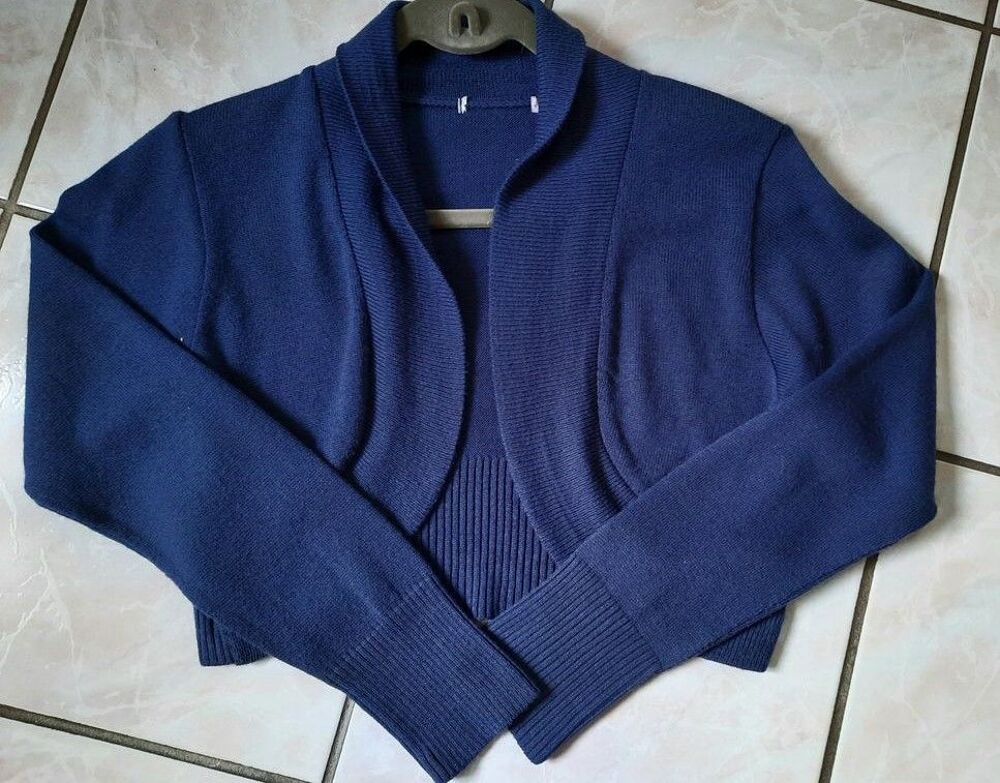 Gilet court bol&eacute;ro bleu marine doux T 38 - 40 - parfait &eacute;tat Vêtements