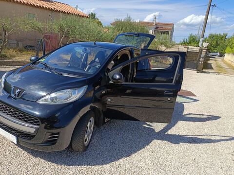 Peugeot 107 1.0e 12V 68ch BLUE LION Black & Silver 2010 occasion Saint-Maximin-la-Sainte-Baume 83470