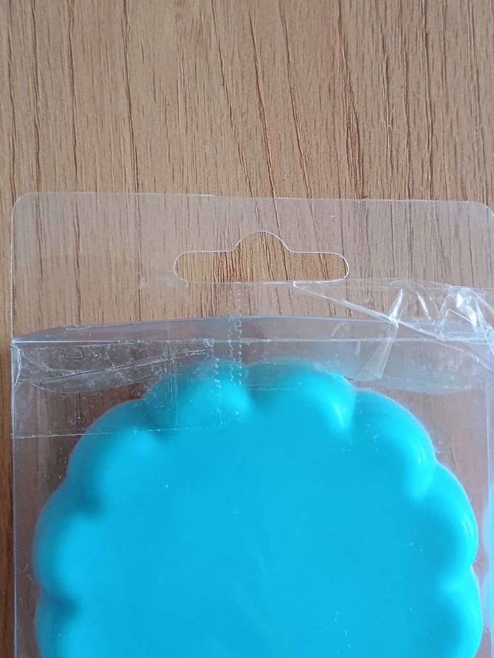 4 mini moules en silicone neuf Cuisine
