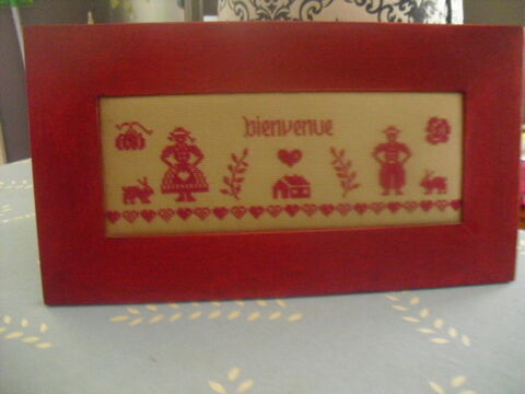 CADRE sur pied a motifs et inscriptions brodes fait main 10 Lyon 5 (69)