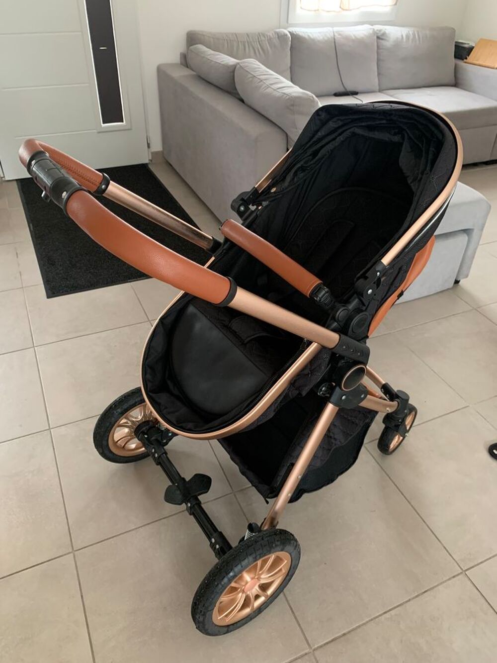 Poussette 3 en 1 Pu�riculture